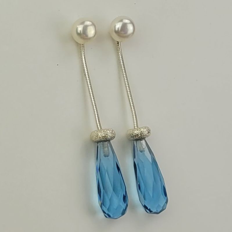 Lange perle og Topaz øredobber